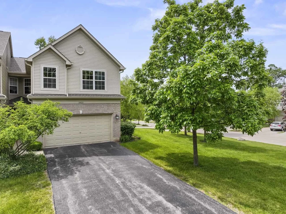 Unit for sale at 2822 Granite Court, Crystal Lake, IL 60012