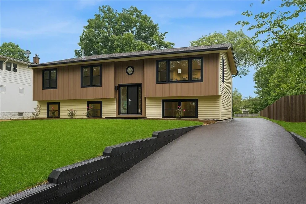 Unit for sale at 5624 Dunham Road, Downers Grove, IL 60516