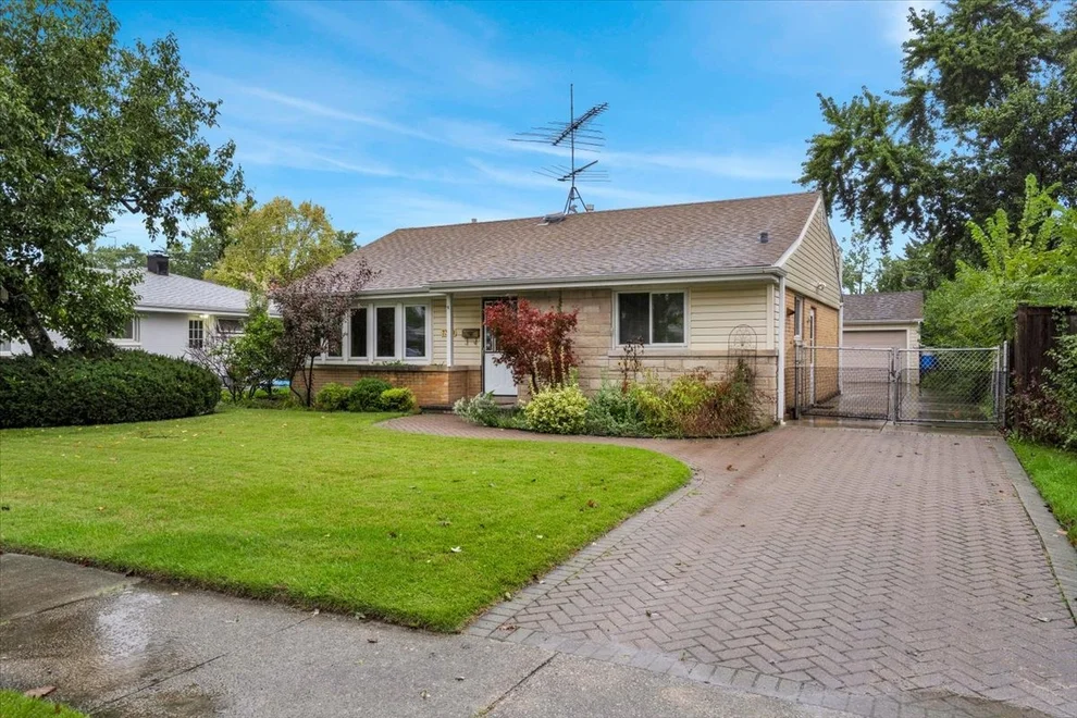 Unit for sale at 7348 Davis Street, Morton Grove, IL 60053