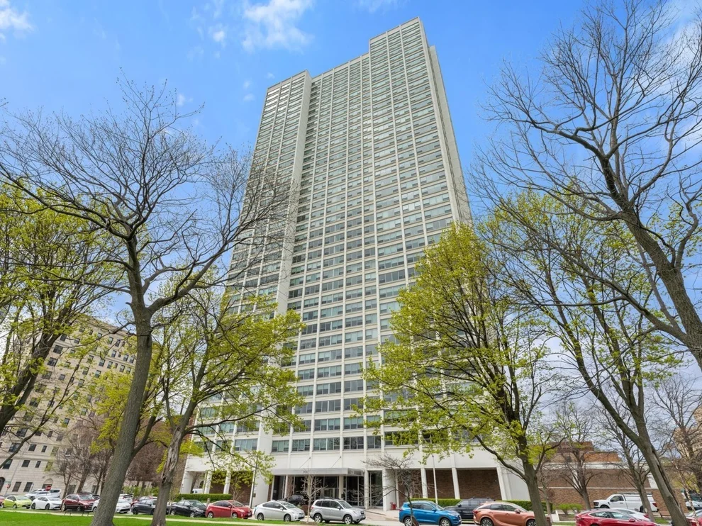 Unit for sale at 1700 E 56th Street, Chicago, IL 60637