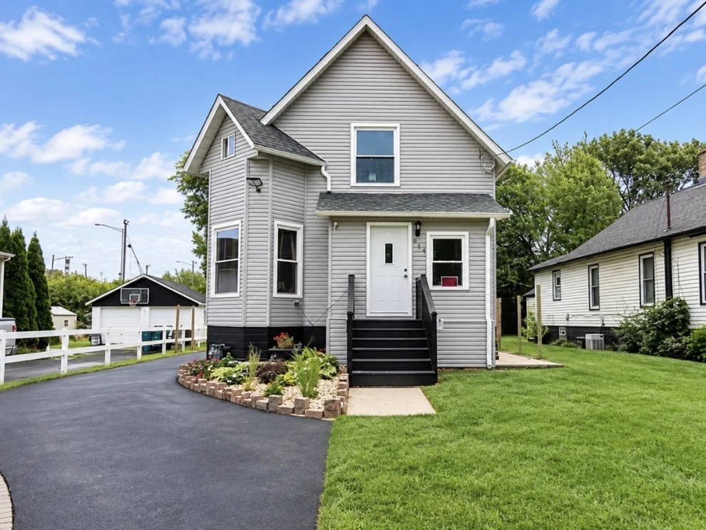 Unit for sale at 714 S Joliet Street, Joliet, IL 60436