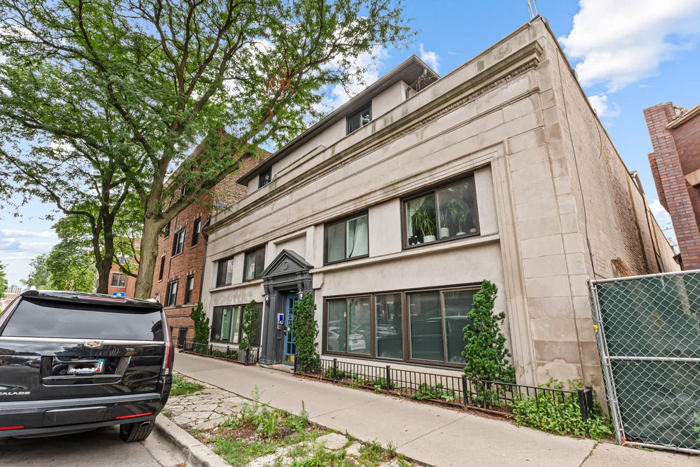 Unit for sale at 909 W Diversey Parkway, Chicago, IL 60614