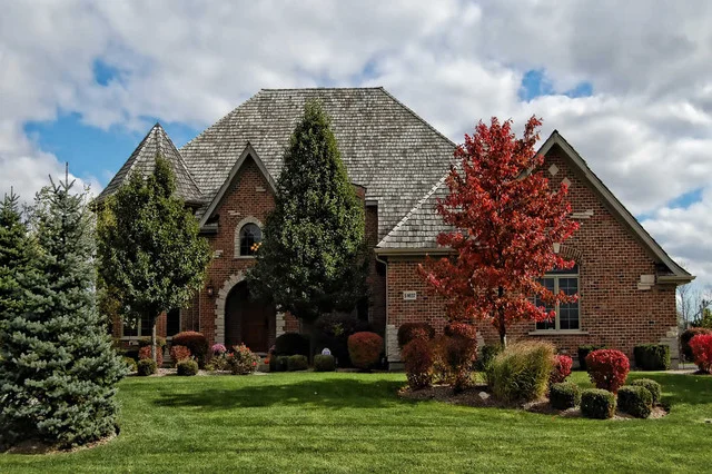 Unit for sale at 5 W PETER Lane, HAWTHORN WOODS, IL 60047