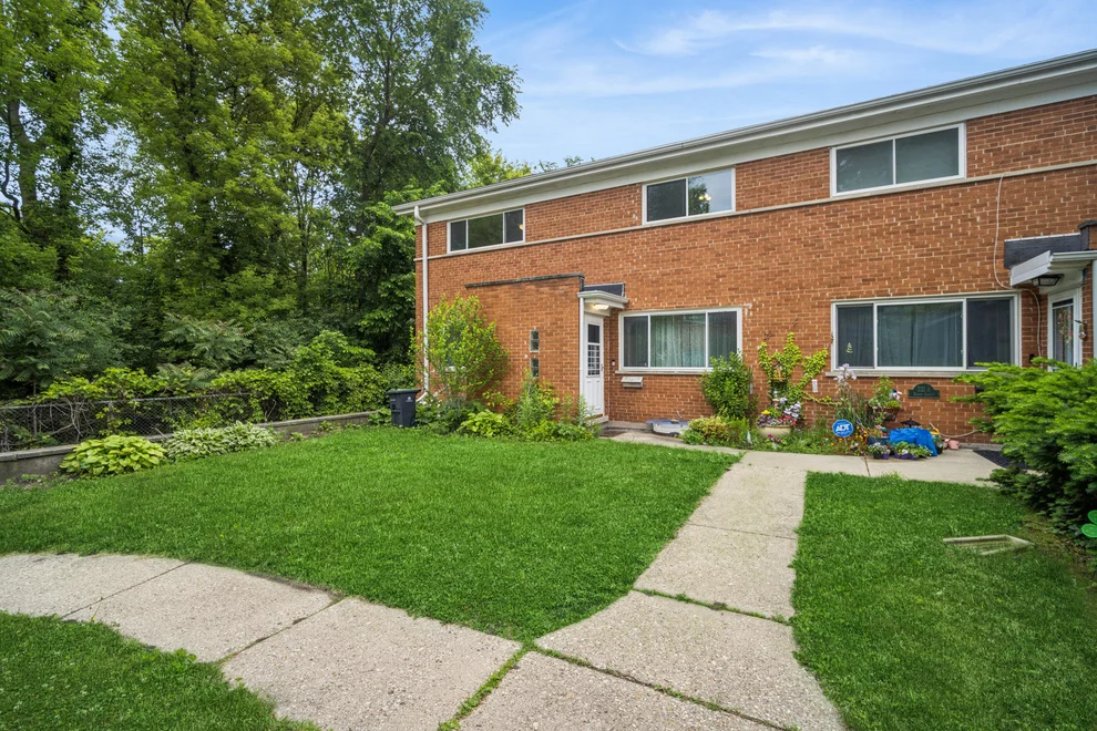 Unit for sale at 221 Dodge Avenue, Evanston, IL 60202
