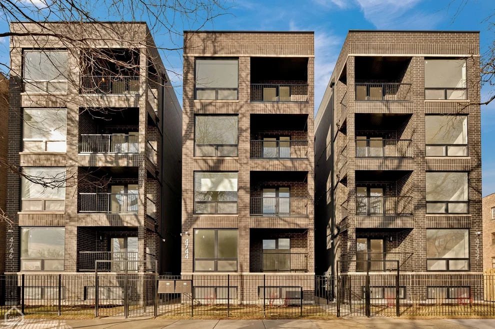 Unit for sale at 4742-46 S Michigan Avenue, Chicago, IL 60615