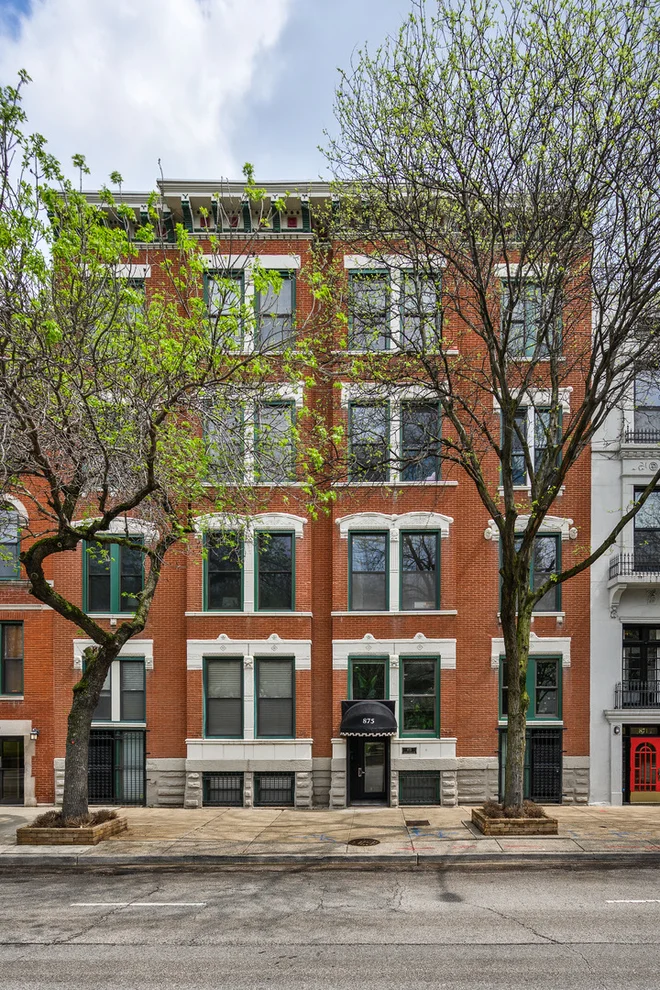 Unit for sale at 875 N La Salle Drive, Chicago, IL 60610