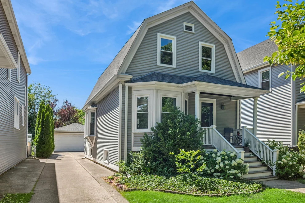 Unit for sale at 4626 N KILBOURN Avenue, Chicago, IL 60630