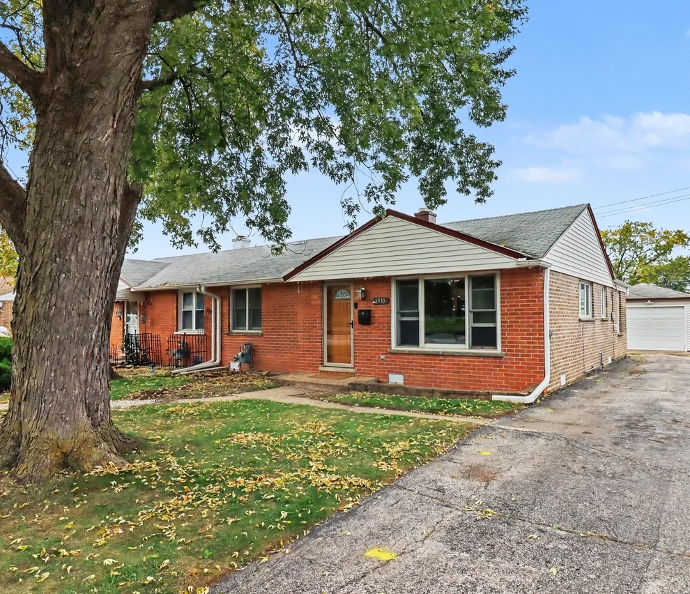 Unit for sale at 8930 S Crawford Avenue, Hometown, IL 60456