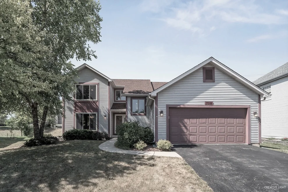Unit for sale at 758 Hoover Drive, Carol Stream, IL 60188