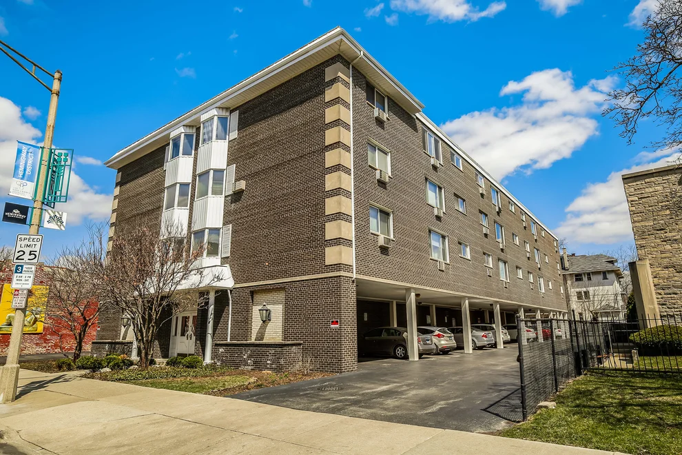 Unit for sale at 150 S Oak Park Avenue, OAK PARK, IL 60302