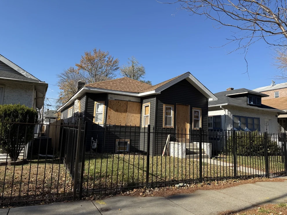 Unit for sale at 7618 S Yates Boulevard, Chicago, IL 60649