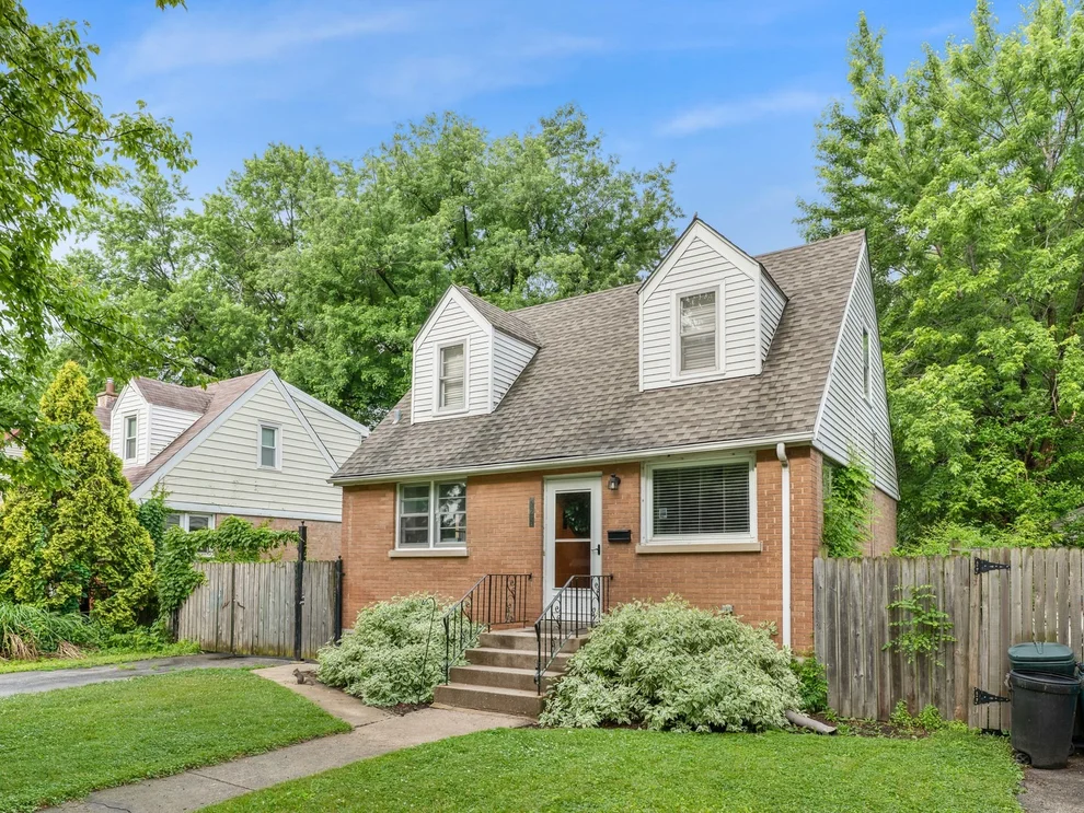 Unit for sale at 528 Maple Lane, Hillside, IL 60162