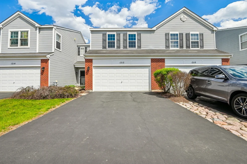 Unit for sale at 1212 Courtland Circle S, Plainfield, IL 60586