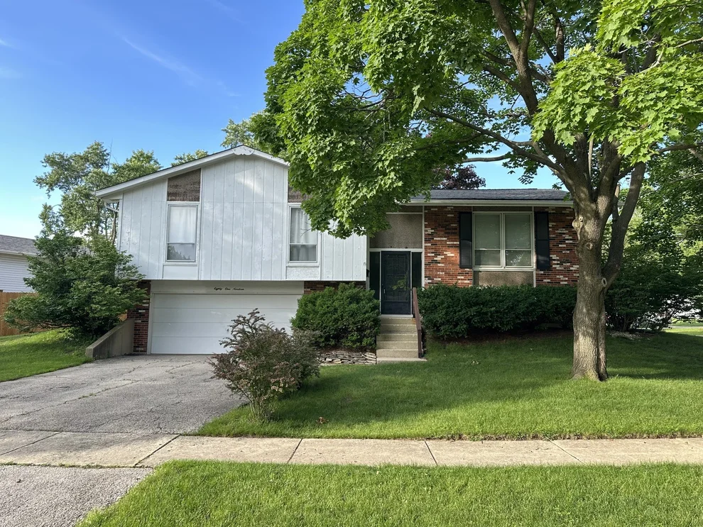 Unit for sale at 8119 Eastwood Lane, Woodridge, IL 60517