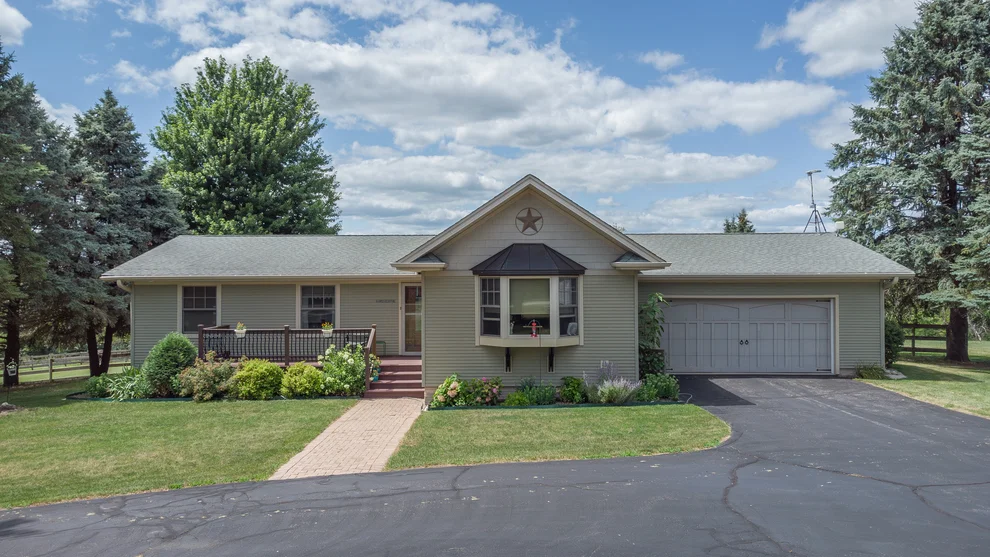Unit for sale at 2870 Lake Carroll Boulevard, Lake Carroll, IL 61046