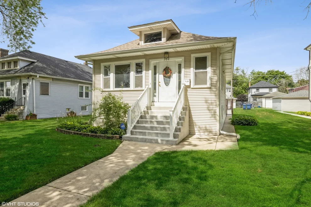 Unit for sale at 208 S 17th Avenue, Maywood, IL 60153