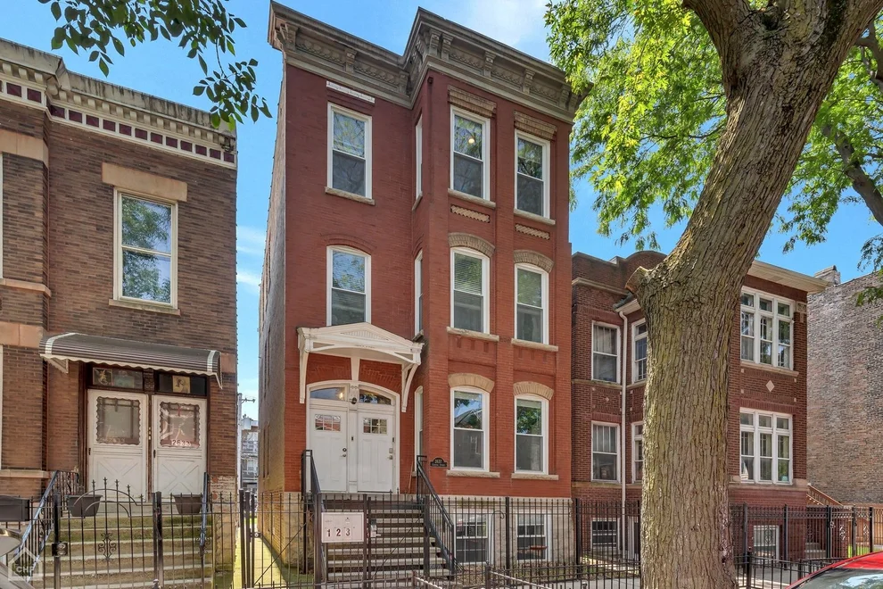 Unit for sale at 2637 W Crystal Street, Chicago, IL 60622