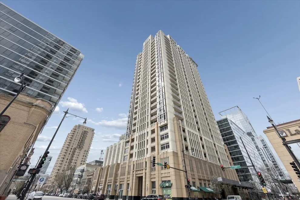 Unit for sale at 1400 S Michigan Avenue, Chicago, IL 60605