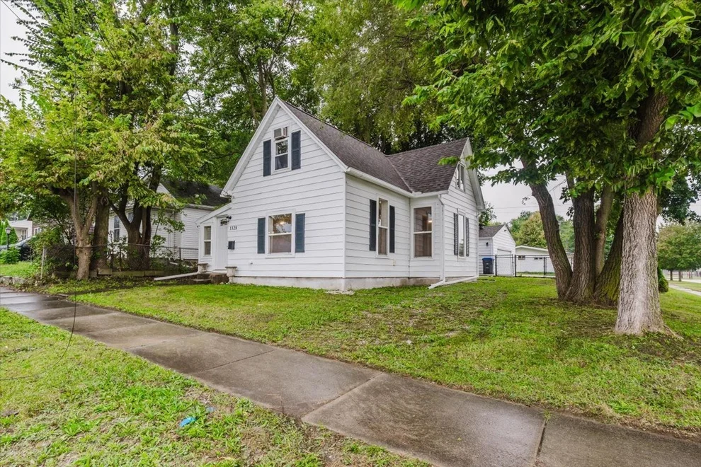 Unit for sale at 1328 N Mason Street, Bloomington, IL 61701