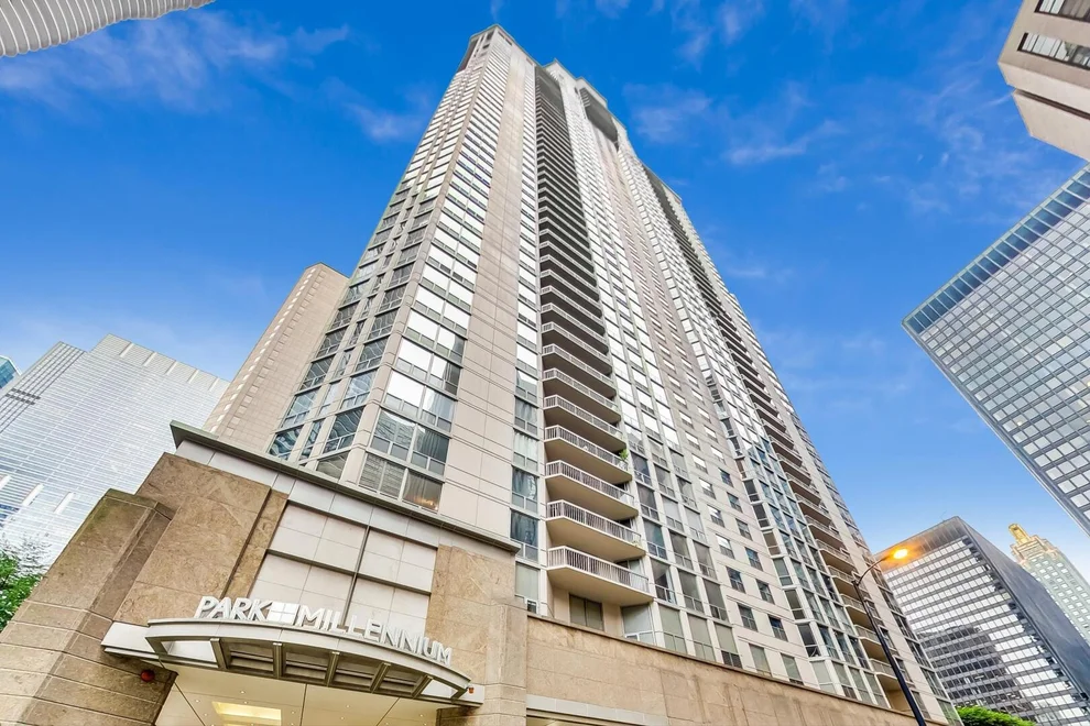Unit for sale at 222 N COLUMBUS Drive, Chicago, IL 60601