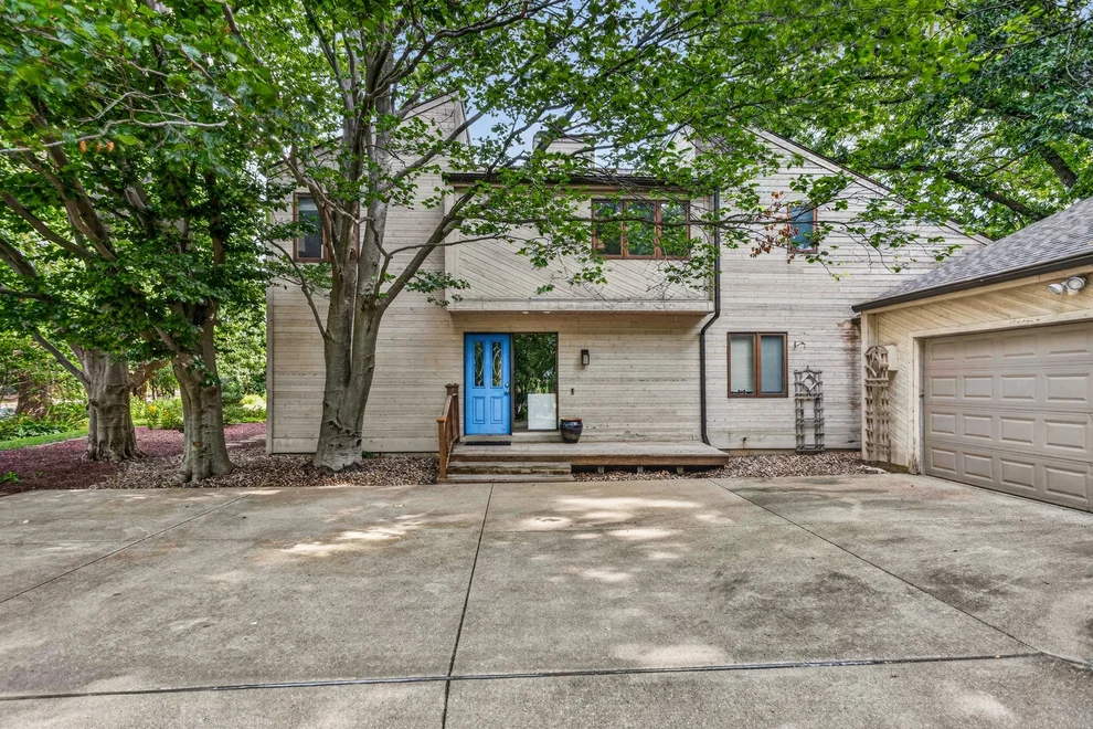 Unit for sale at 820 Dodds Drive, Champaign, IL 61820
