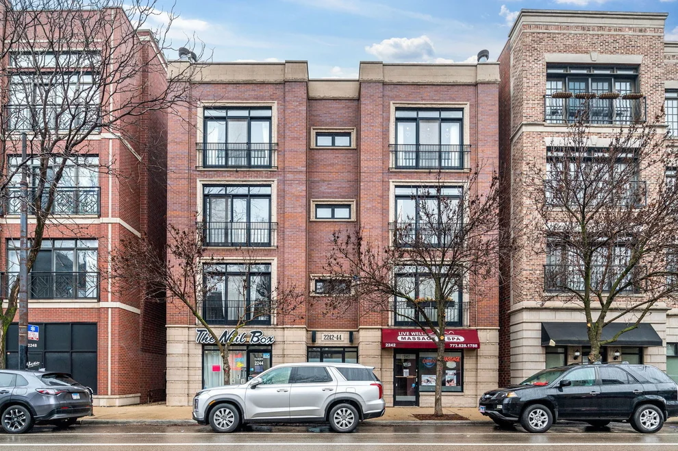 Unit for sale at 2242 W Belmont Avenue, Chicago, IL 60618