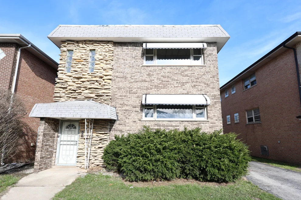 Unit for sale at 333 Luella Avenue, Calumet City, IL 60409