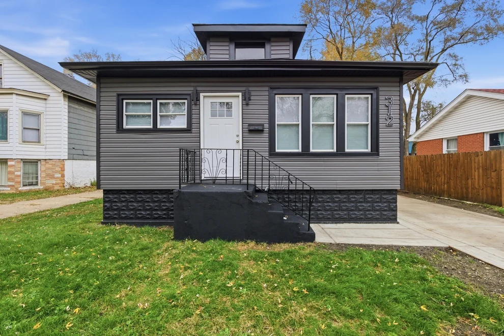 Unit for sale at 312 E 136th Street, Chicago, IL 60827
