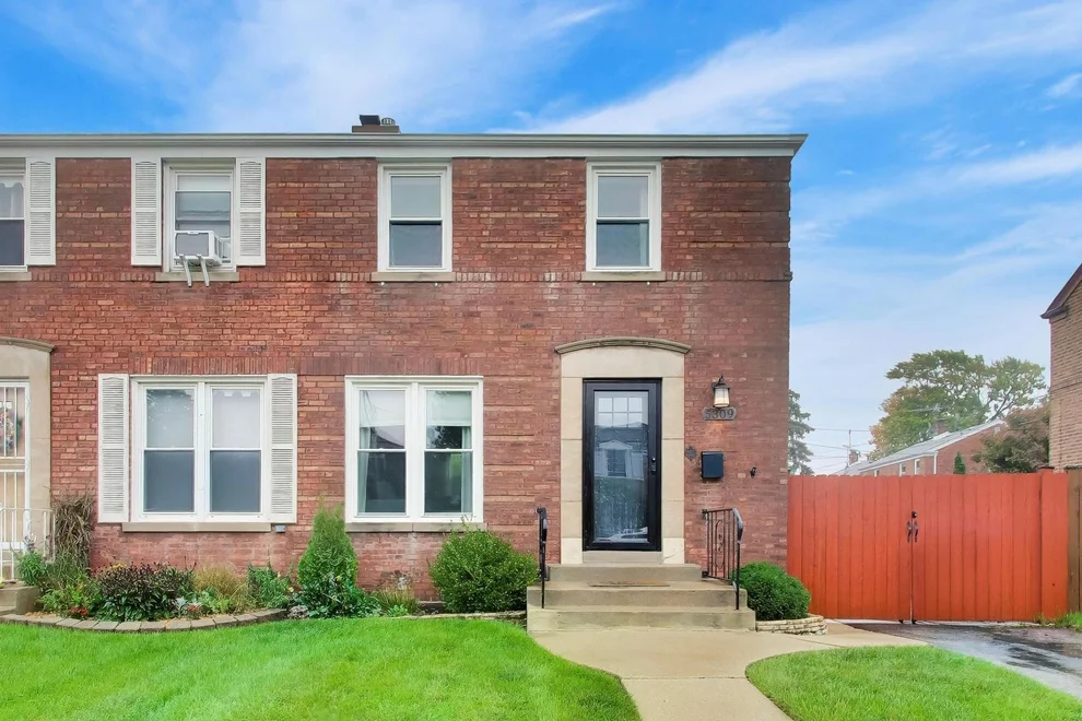Unit for sale at 5309 N Oconto Avenue, Chicago, IL 60656