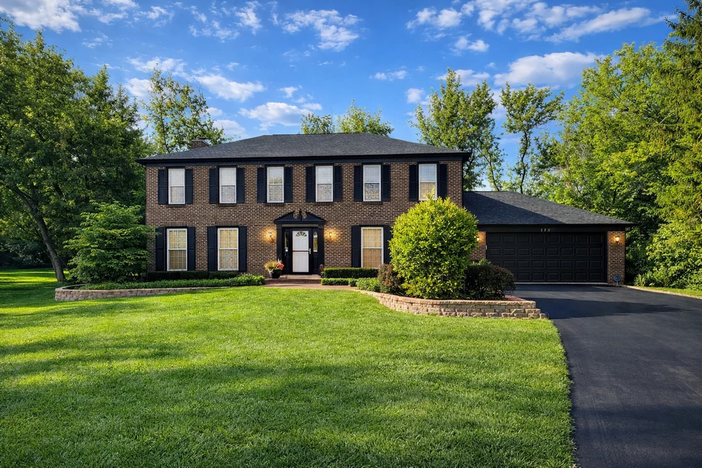 Unit for sale at 175 Hilltop Avenue, Barrington, IL 60010