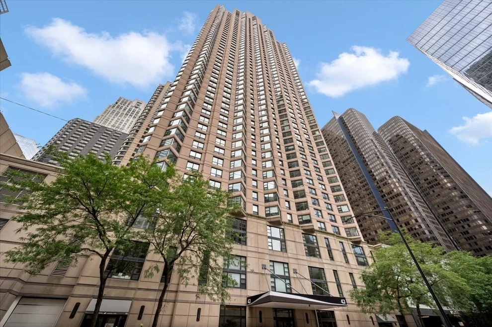 Unit for sale at 401 E ONTARIO Street, Chicago, IL 60611