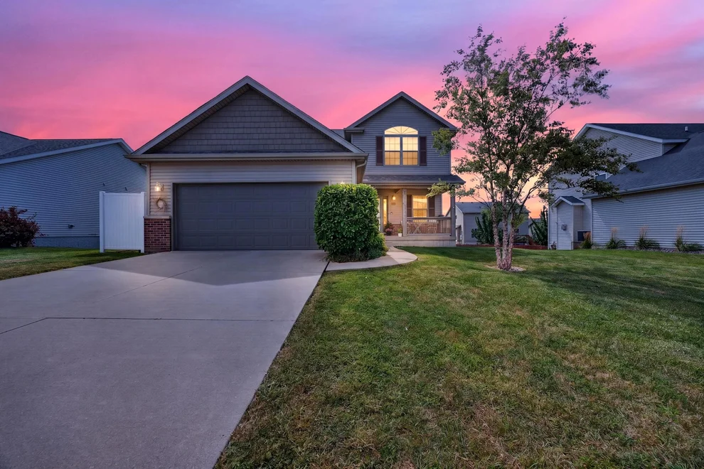 Unit for sale at 1711 Coralstone Way, Normal, IL 61761