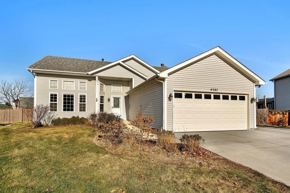 Unit for sale at 4307 Thornwood Lane, Plainfield, IL 60586
