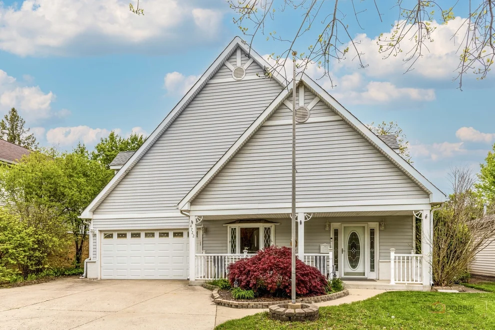 Unit for sale at 4722 Linden Avenue, Glenview, IL 60025