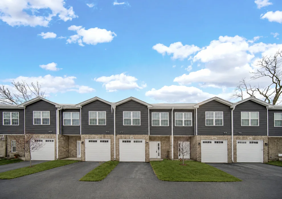 Unit for sale at 5412 135th Street, Crestwood, IL 60418