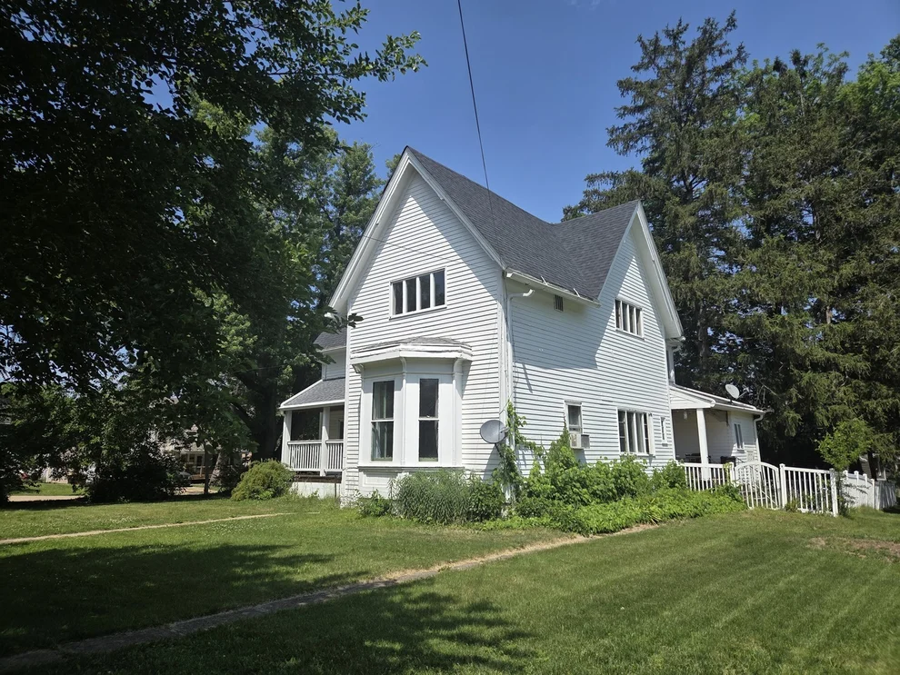 Unit for sale at 411 N 6th Street, Oregon, IL 61061