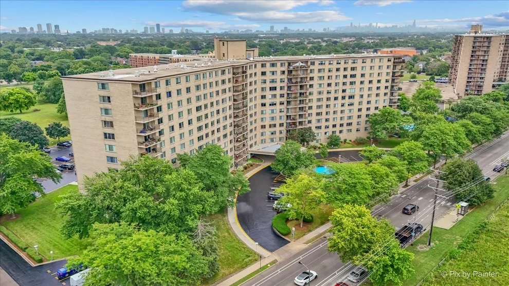 Unit for sale at 6933 N Kedzie Avenue, Chicago, IL 60645