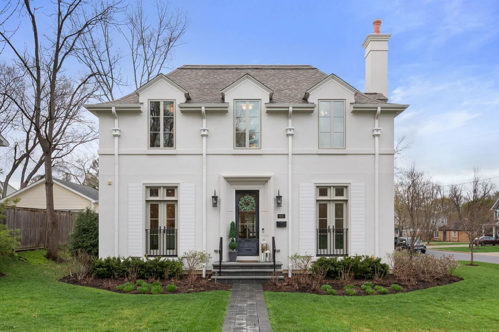 Unit for sale at 618 Buckingham Place, Libertyville, IL 60048