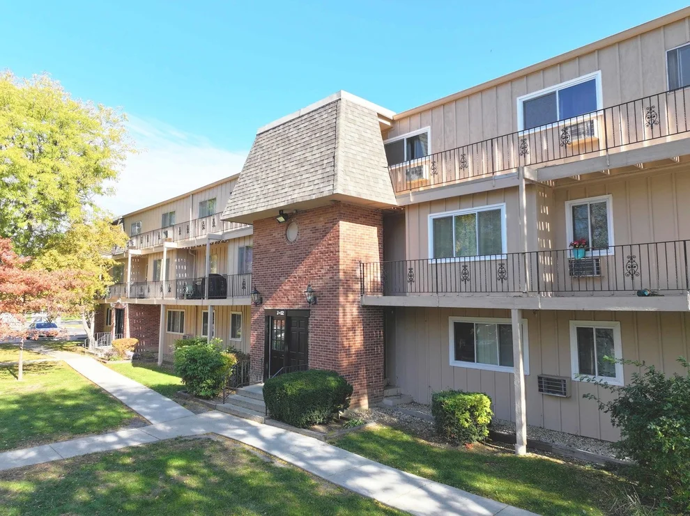 Unit for sale at 2504 Algonquin Road, Rolling Meadows, IL 60008