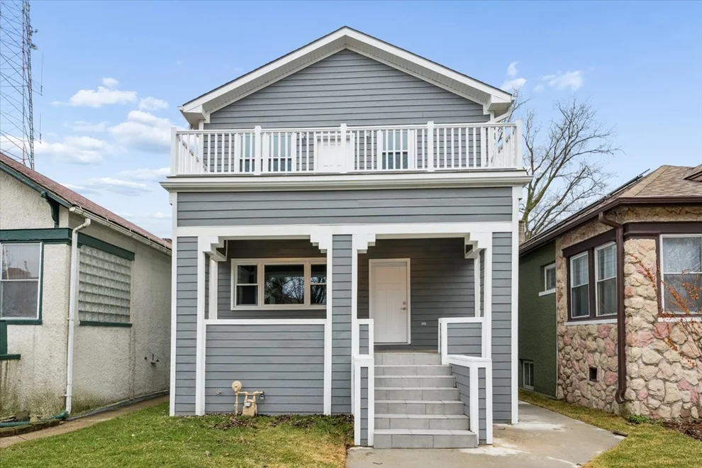 Unit for sale at 1721 W Arthur Avenue, Chicago, IL 60626
