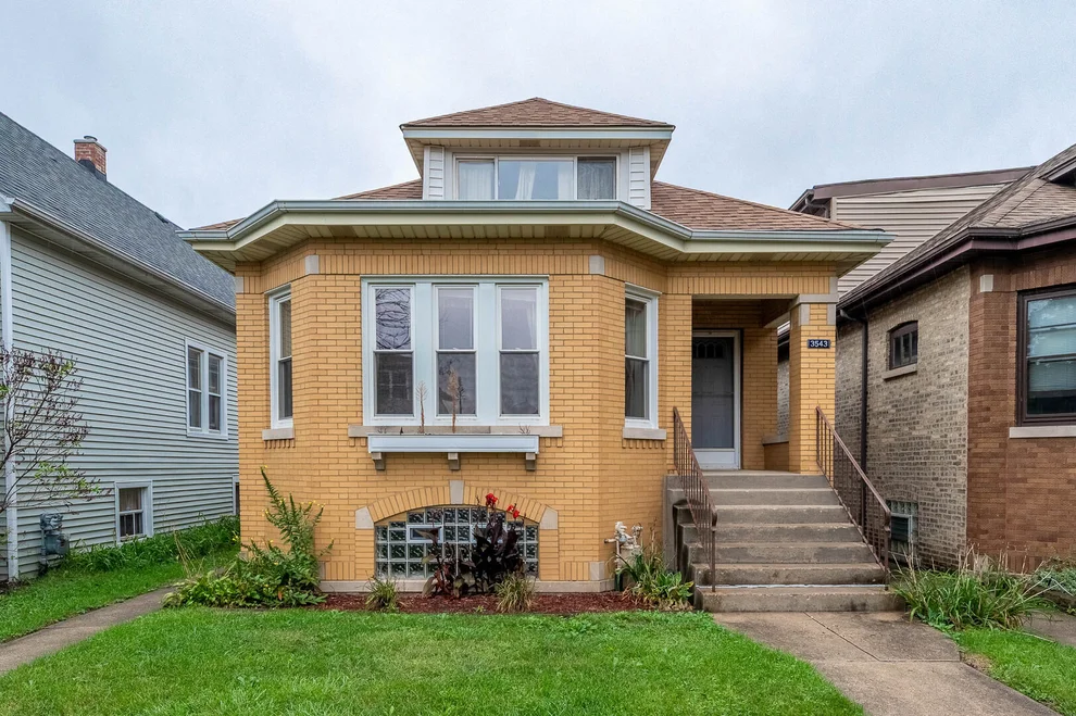 Unit for sale at 3543 N Nagle Avenue, Chicago, IL 60634