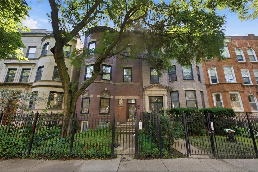 Unit for sale at 4725 N Kenmore Avenue, Chicago, IL 60640