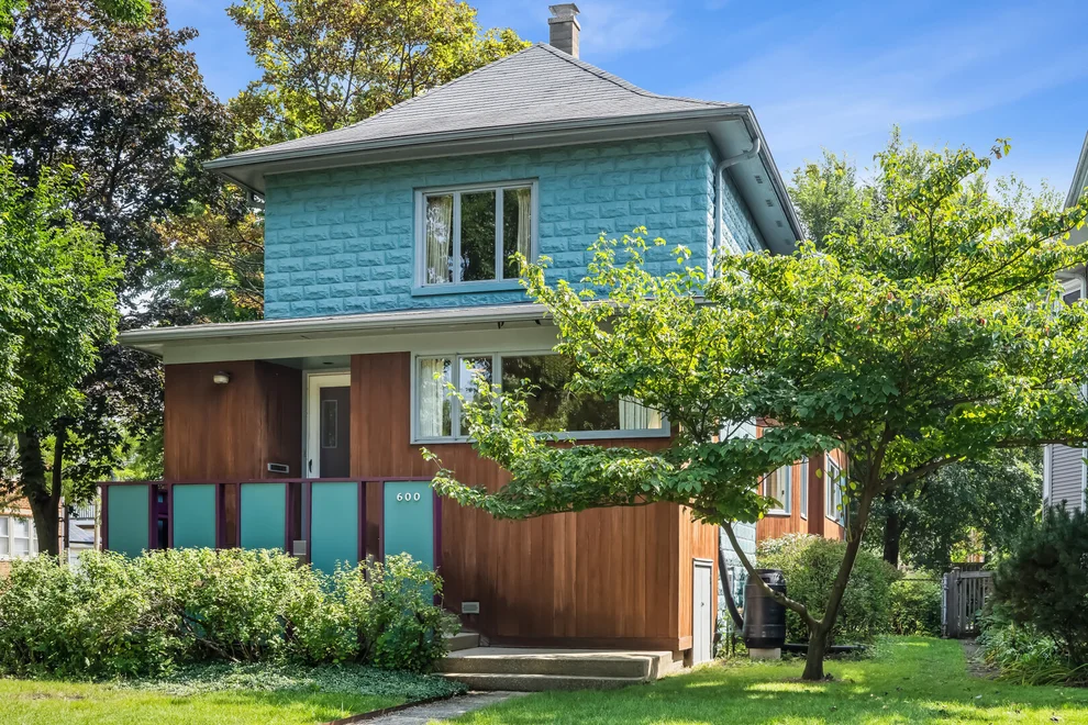 Unit for sale at 600 Lyman Avenue, Oak Park, IL 60304