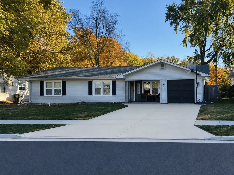 Unit for sale at 111 Meadowbrook Drive, Bloomington, IL 61701