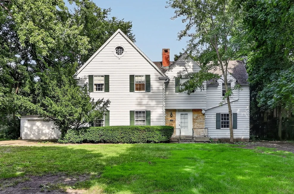 Unit for sale at 635 S Oak Street, Hinsdale, IL 60521
