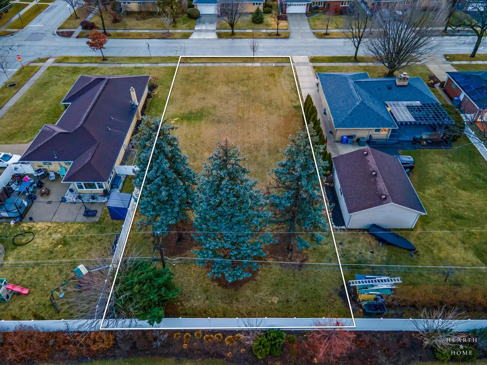 Unit for sale at 103 N Louis Street, Mount Prospect, IL 60056