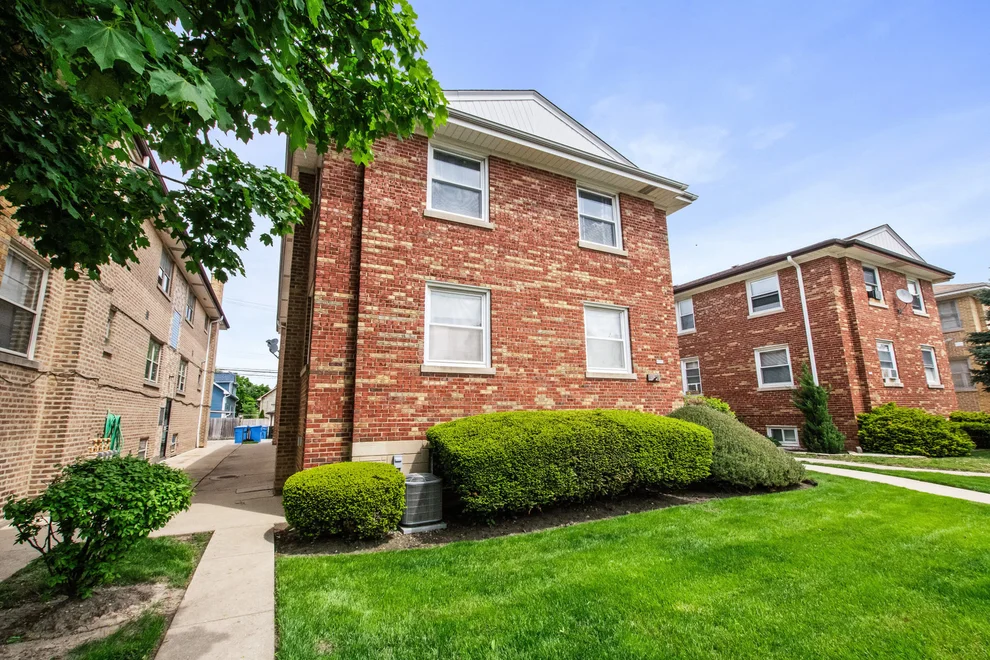 Unit for sale at 6252 W Irving Park Road, Chicago, IL 60634