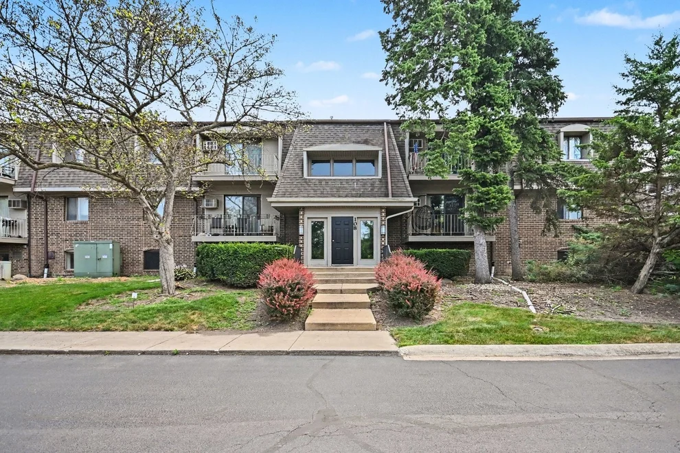Unit for sale at 108 E BAILEY Road, Naperville, IL 60565