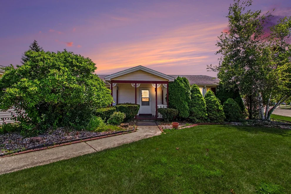 Unit for sale at 2529 Lippizan Lane, Grayslake, IL 60030