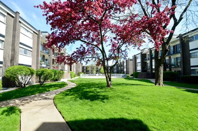 Unit for sale at 10101 Cherry, SKOKIE, IL 60076